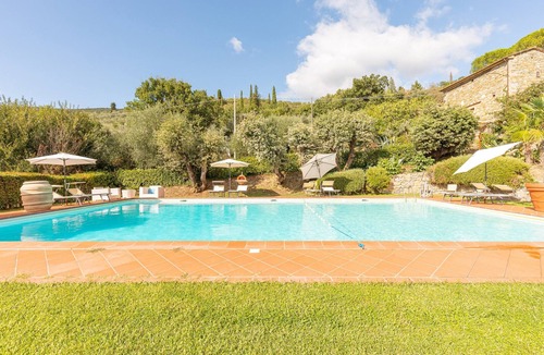 Castiglion Fiorentino Apartment | Apartment 'Capannina - Borgo Dolci Colline Resort' with Pool, Terrace & Shared Garden