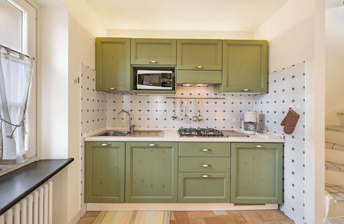 Casanova Lerrone Apartment | Apartment "Le Peonie - Clotilde" with Mountain View, Garden & Wi-Fi