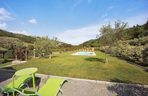 Ortovero Apartment | Apartment "Mansarda Albero Verde with Pool" & Wi-Fi