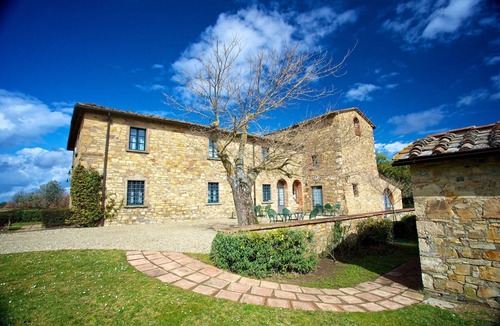 Tavarnelle Val di Pesa Apartment | Apartment with pool, A/C, WIFI, TV, patio, pets allowed, panoramic view, close to Greve In Chianti