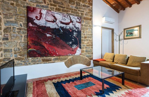Santa Maria Novella Apartment | Appartement Magique Dans L'ancienne Tour Proche du Ponte Vecchio