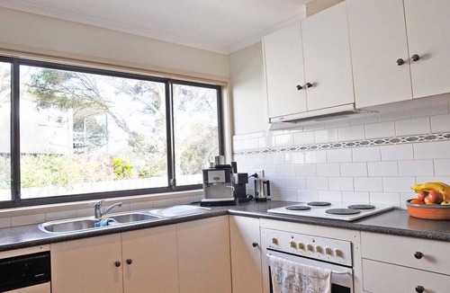 Inverloch House | Aqua Escape On Anderson
