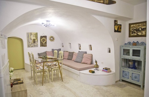 Areopoli Apartment | Areopolis Art Apartment for 6, in Areopoli,Mani