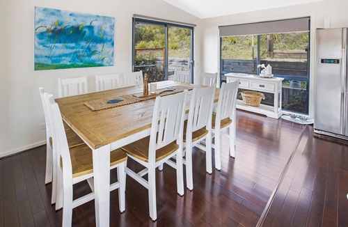 Lakes Entrance House | Arukah House: Waterfront property with magnificent views from every room!