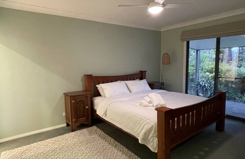 Marysville House | “At Home On Falls”