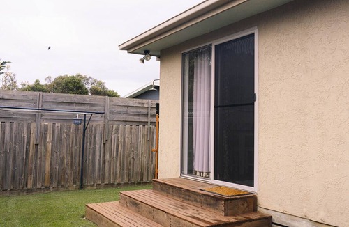 Surf Beach House | At The Beach Phillip Island - Beachley Bungalow 2 with WiFi
