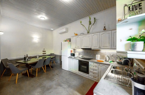 Filaki Villa | Athina House, Spa & Hammam, gym, bicycles, walking distance to tavern!