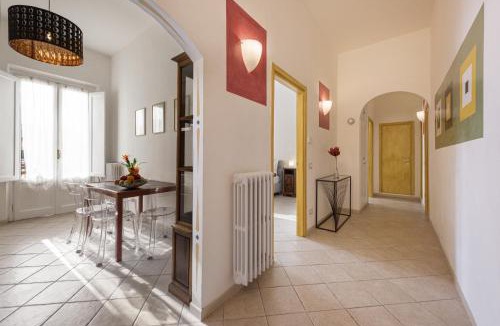 Porta al Prato Apartment | B&B Apartment Redi Near Tram Center Airport No Ztl