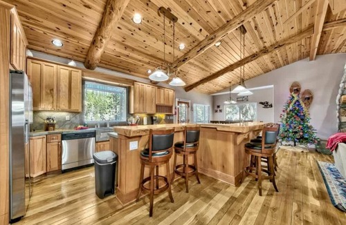 Tahoe Paradise Cabin | Back Yard Trails, Forest Land, Hot Tub, Game Room