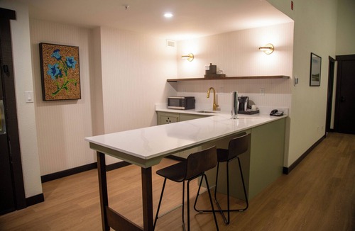 Bay City Hotel | Bay Valley Resort, a Wyndham Hotel