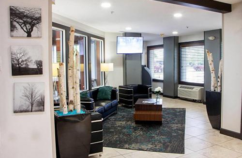 Maumee Hotel | Baymont by Wyndham Maumee Toledo