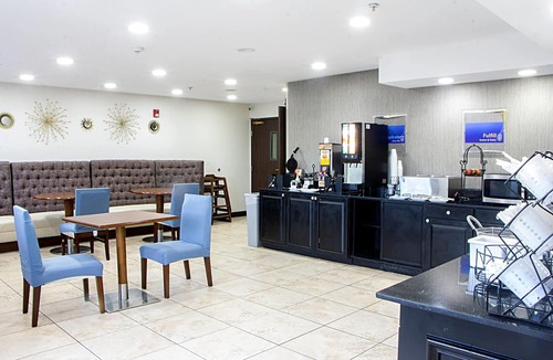 Maumee Hotel | Baymont by Wyndham Maumee Toledo