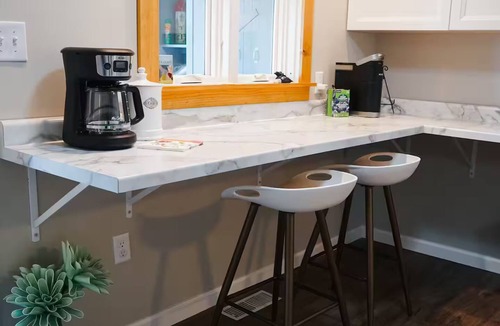 Villa Nova House | Bayshore Beach Bungalow.3 Bedrooms w/Lake Views, BIKES and Fire ring w/wood!
