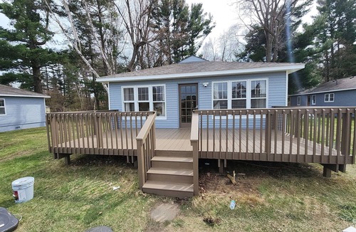 Lexington Cabin | Beachfront cottage #4 in Lexington with AC, shared Hot Tub & Pool on Lake Huron