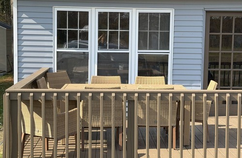 Lexington Cabin | Beachfront cottage #4 in Lexington with AC, shared Hot Tub & Pool on Lake Huron