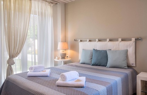 Hersonissos Centre Villa | Beachfront Private Villa with a Heated pool