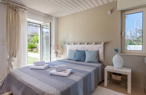 Hersonissos Centre Villa | Beachfront Private Villa with a Heated pool