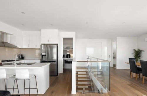 Inverloch House | Beachside Getaway - short stroll to beach and shops. Pet friendly with approval