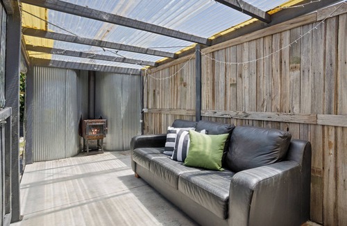 Rosebud House | Beachside Retreat - Rosebud