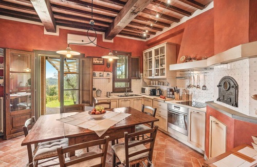 Montopoli in Val d'Arno Villa | Beautiful private villa for 8 people with WIFI, private pool, A/C, TV and veranda