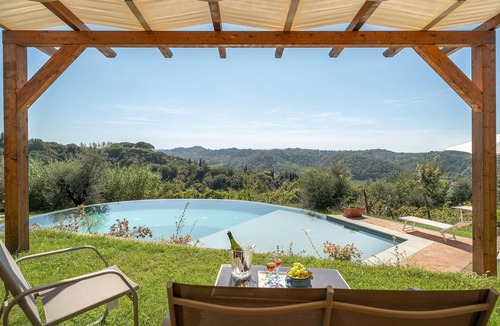 Montopoli in Val d'Arno Villa | Beautiful private villa for 8 people with WIFI, private pool, A/C, TV and veranda