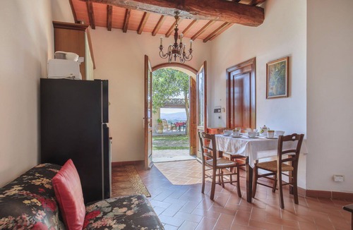 Castelfranco di Sopra Villa | Beautiful apartment in villa for 3 people with WIFI, pool, TV and patio