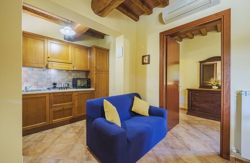 Orentano Apartment | Beautiful apartment for 5 guests with A/C, WIFI, pool, TV and patio