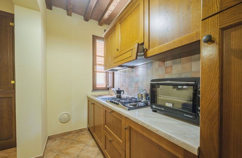 Orentano Apartment | Beautiful apartment for 5 guests with A/C, WIFI, pool, TV and patio