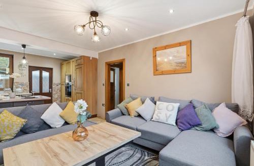 Oldbury House | Beautiful 3 Bedroom In Birmingham