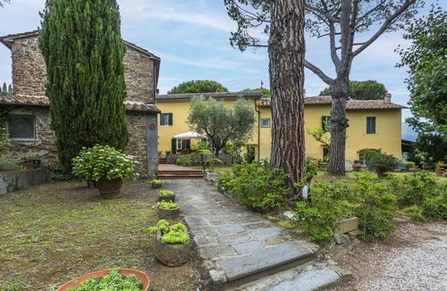 Monsummano Terme Villa | Beautiful apartment in villa for 6 guests with private pool, WIFI, TV, patio and pets allowed