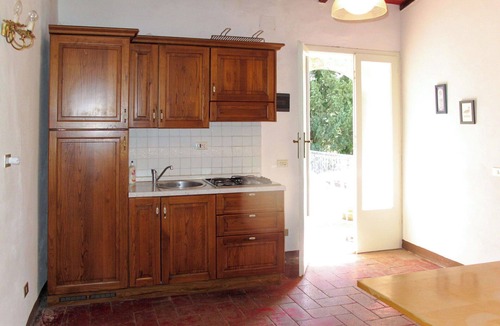 Monteriggioni Villa | Beautiful apartment in villa with WIFI, pool, TV, patio, pets allowed and panoramic view