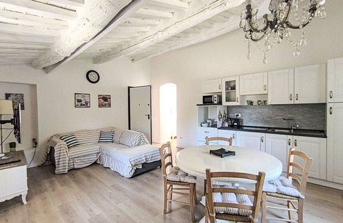 Scarlino Apartment | Beautiful apartment for 4 people with WIFI, A/C, TV, patio and pets allowed
