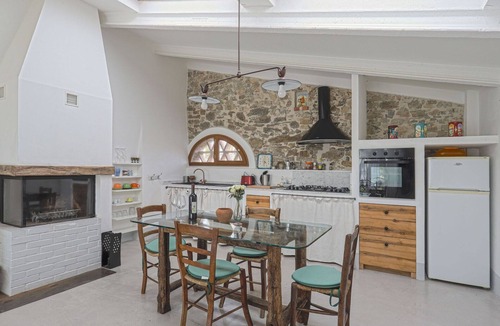 Bucine Villa | Beautiful apartment in villa with pool, A/C, WIFI, TV, terrace, pets allowed and panoramic view