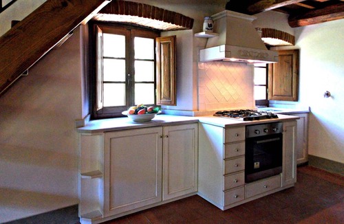 Dicomano Apartment | Beautiful apartment for 6 people with WIFI, pool, A/C, TV and pets allowed