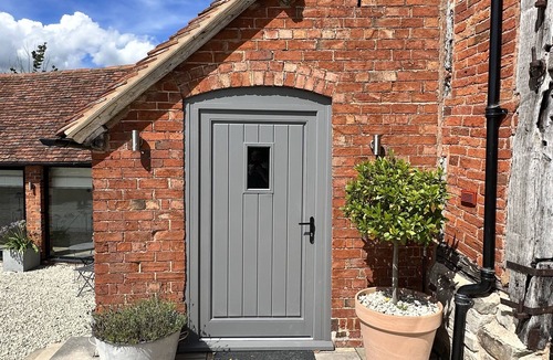 Earlswood House | Beautiful barn conversion set in the middle of idyllic peaceful countryside.