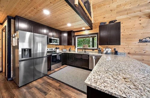 Rockbridge Cabin | Beautiful Cabin on 20 Acres in Hocking Hills - Early Bird Discounts!