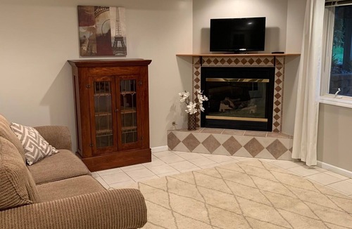 Hope House | Beautiful country side private in-law suite