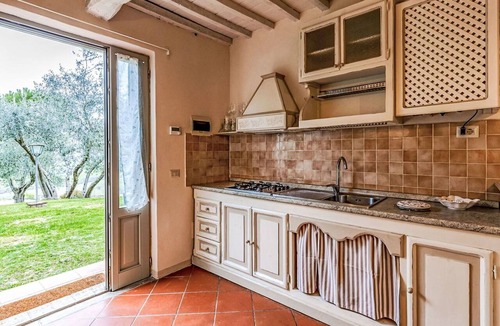 Montalcino Villa | Beautiful apartment in villa for 4 people with pool, WIFI, patio, pets allowed and panoramic view
