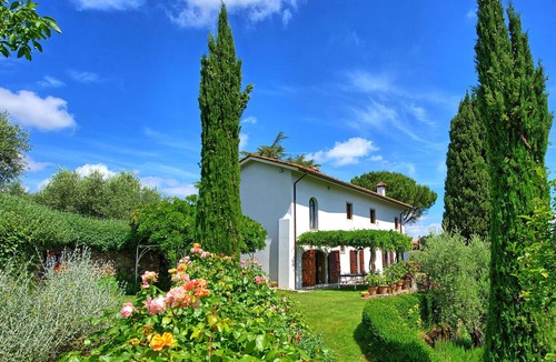 Serravalle Pistoiese Villa | Beautiful private villa for 7 guests with WIFI, private pool, A/C, TV, patio and panoramic view