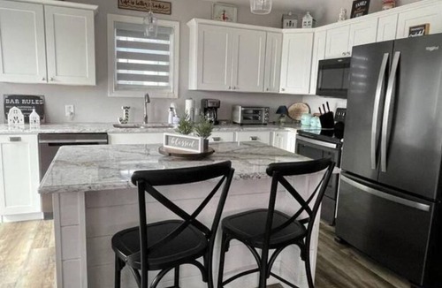 Lakeview House | Beautiful newly remodeled house at Indian Lake