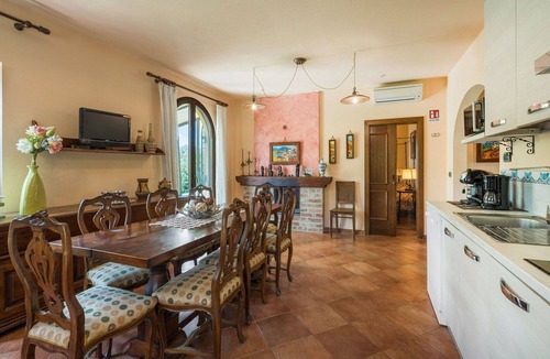 San Miniato Villa | Beautiful private villa for 10 guests with WIFI, A/C, private pool, TV, patio and pets allowed