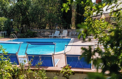 Carmignano Villa | Beautiful private villa for 10 people with private pool, WIFI, TV, patio and pets allowed
