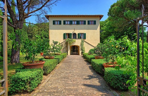 Montecatini Val di Cecina Villa | Beautiful private villa for 20 people with private pool, WIFI, TV, pets allowed and panoramic view