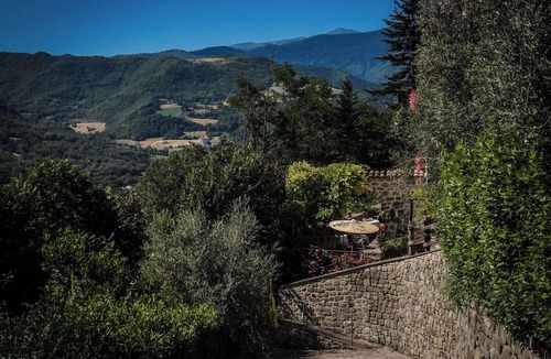 Roccafluvione Villa | Beautiful villa for 14 guests with WIFI, TV and pets allowed, close to Ascoli Piceno