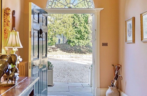 Tormarton House | Beautiful villa for 16 guests with pool, WIFI