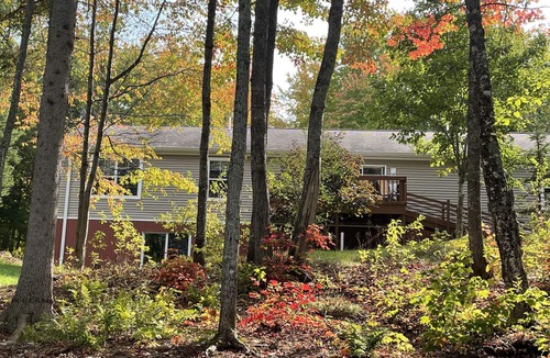 Lake Linden House | Beautiful Wooded Lakefront Property with 5 bedrooms and 3 full baths!