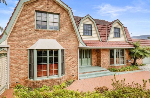 Marysville House | BELLENOR - Spacious Family Home Perfect for Dual Families