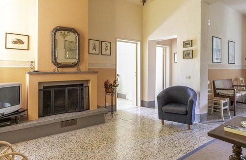 Montopoli in Val d'Arno House | Belvilla by OYO CASA ROSSA 8 pax