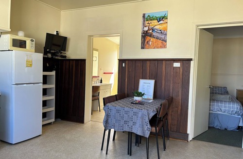 Bemm River Cabin | Bemm River Bungalows #4 – A spacious two bedroom self-contained bungalow