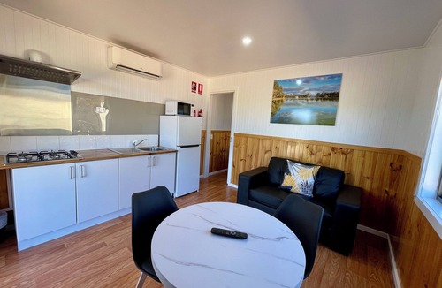 Red Cliffs RV Rental | BIG4 Red Cliffs Holiday Park